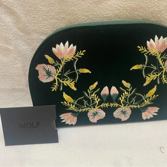 Wolf Zoe Embroidered Floral Velvet Travel Jewelry Case - Picture 2 of 8